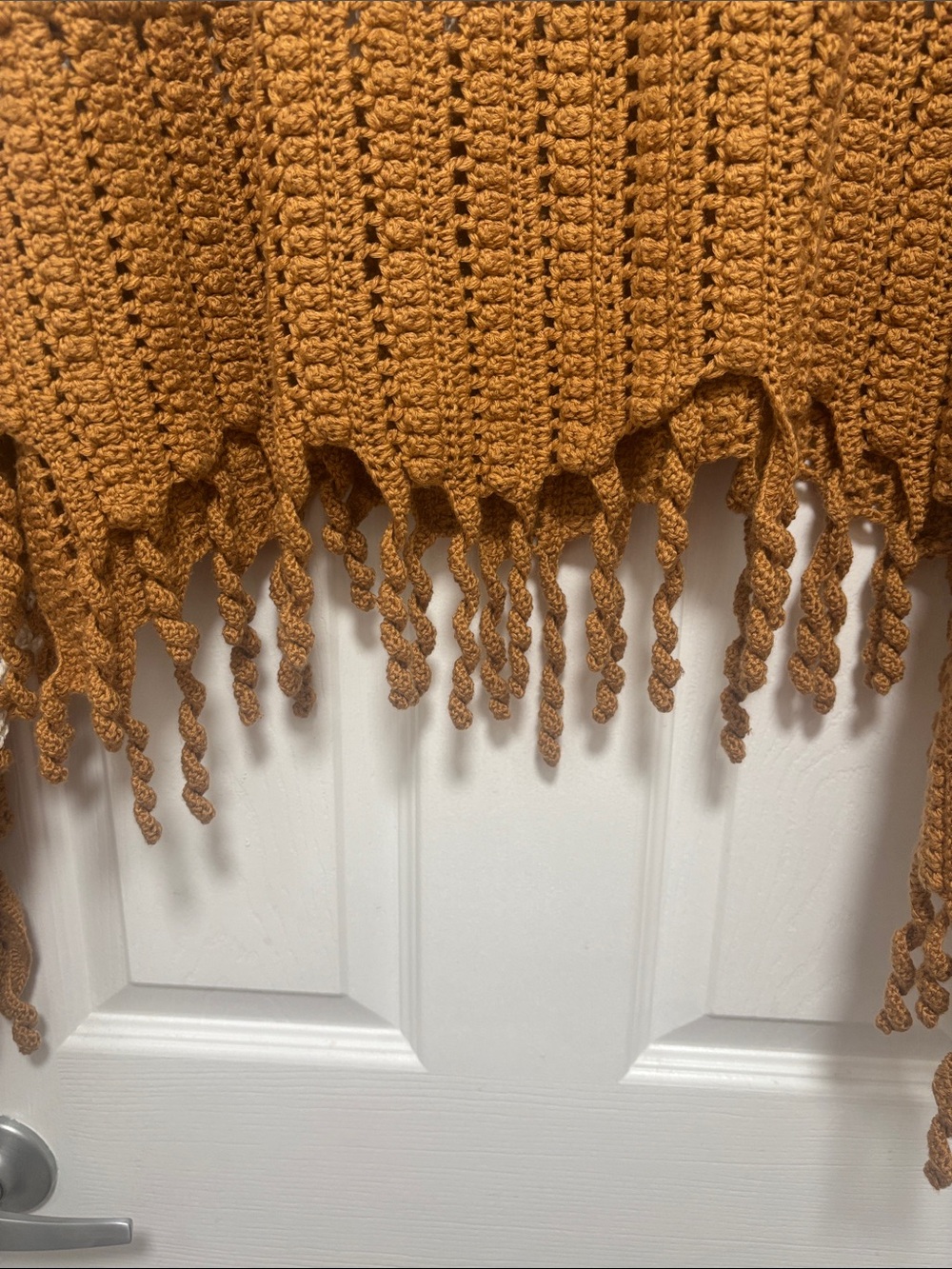 Zara special edition Rust Brown Crochet Fringe Sweater with White Accents - Picture 4 of 5